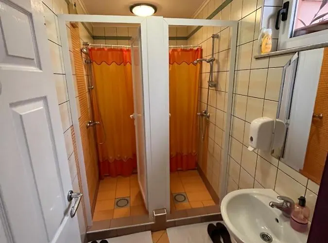 Dino Vandrarhem Mostar